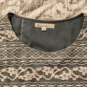 Lace 3/4 sleeve shirt